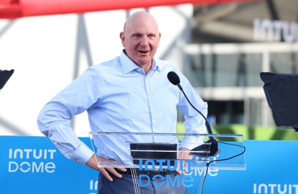 Ballmer: Chúng tôi đã giới thiệu thẻ cho khát vọng nhưng không tham gia vào các chi tiết về các cuộc đàm phán của nó