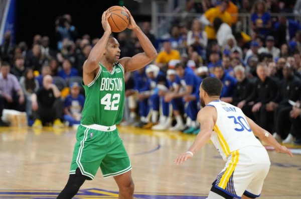 Tích hợp vào văn hóa nhóm! Horford chiến đấu để giành chiến thắng hoàn hảo phù hợp với truyền thống làm việc nhóm của Chiến binh