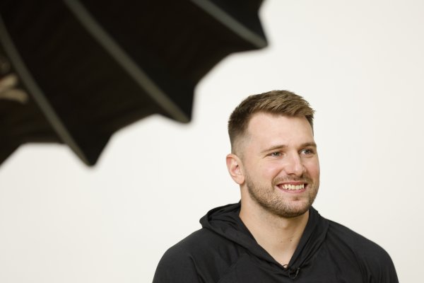 Redick: Kế hoạch là để Doncic 